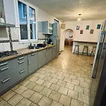 Vakantiehuis Large And Cozy Family