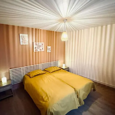 Large And Cozy Family * Moussy (Marne)