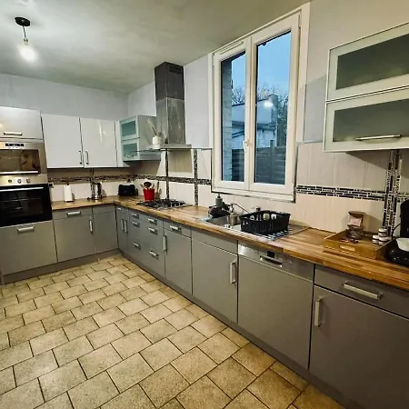 Large And Cozy Family Hébergement de vacances