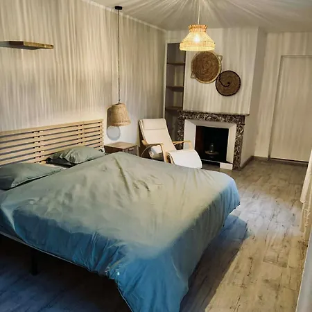 בית נופש Large And Cozy Family Moussy (Marne)