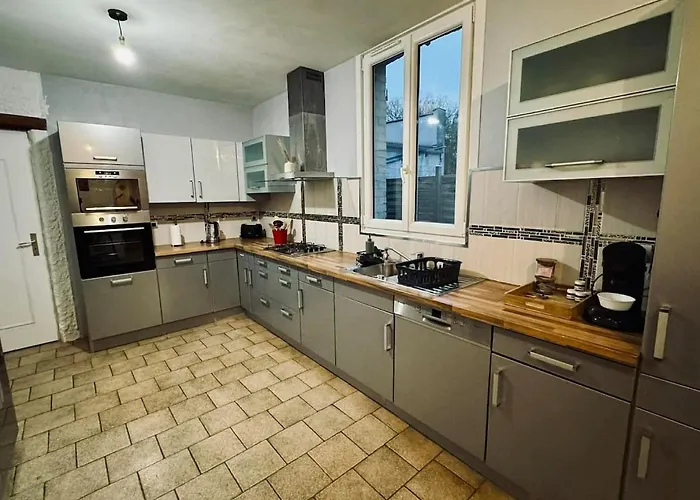 Large And Cozy Family Hébergement de vacances