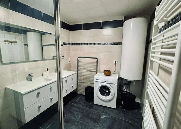 Hébergement de vacances Large And Cozy Family *