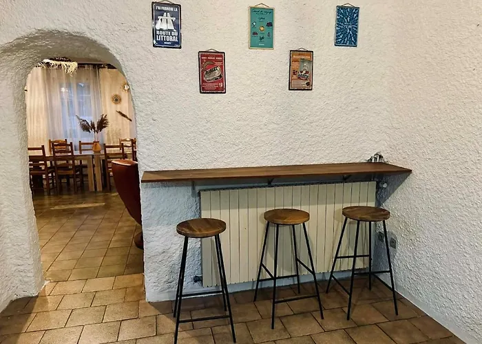 Large And Cozy Family * Moussy (Marne)